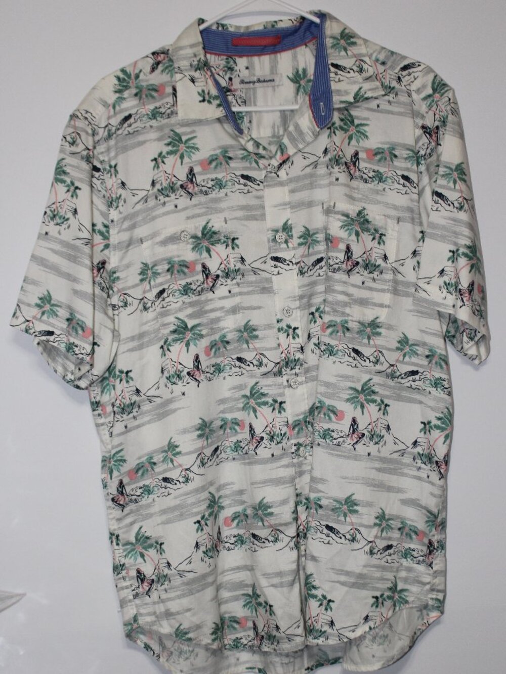 Tommy Bahama Men’s Large Tropical Palm Tree Tencel Cotton Short Sleeve Shirt